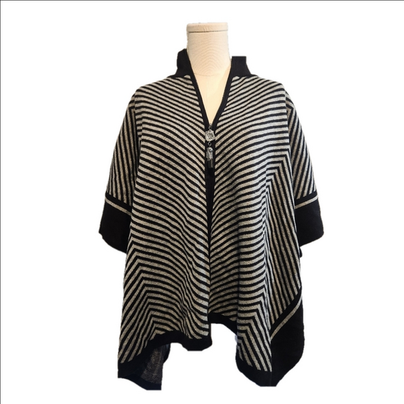 Anne Klein Sweaters - Anne Klien zip up sweater